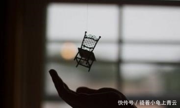  爱情|爱情微小说：我教你游泳，我们一起救妈妈