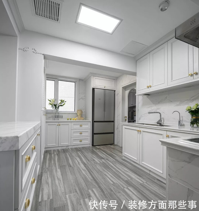 色调|165平法式四居室白色+灰色,巧妙的创意打造惊艳的效果