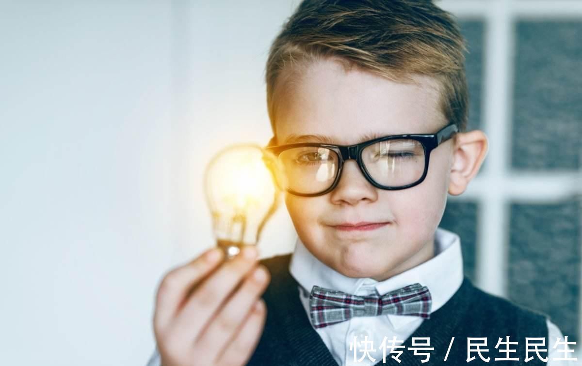 孩子|研究表明右脑发达的孩子更聪明,娃有这3种表现,父母偷着乐吧