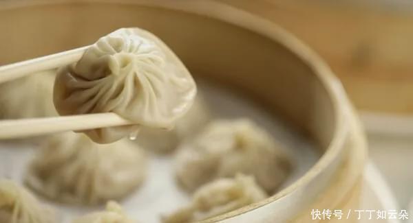 最鲜|先喝汤再入口,最鲜香不过一屉小笼包