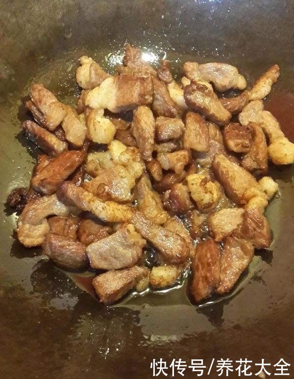 材料|这5种衣服污渍，只需最简单的材料清洗，家家都有