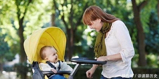 婴儿车|带宝宝出门用坐式婴儿车?不到这个月龄尽量别用,家长心里要有数