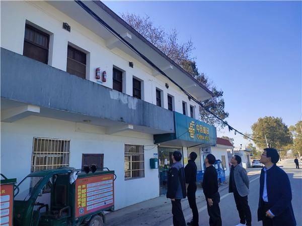 长风中学开展校园安全隐患排查为新学期保驾护航