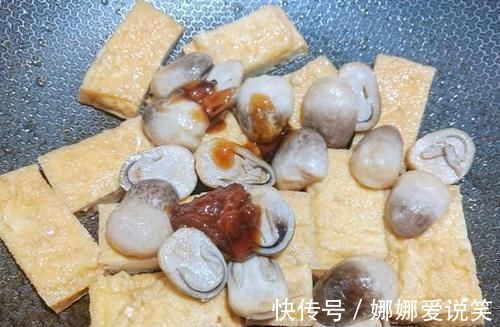 它比鸡肉贵,比鸡蛋好吃,加豆腐简单一炒,鲜嫩下饭,真香