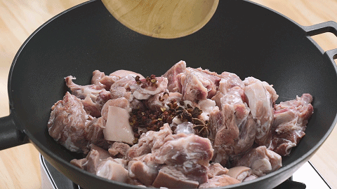 12月必吃这菜!一炖搞定,吃完从头暖到脚