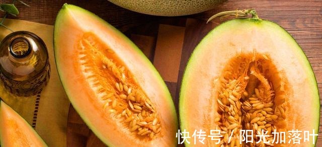 立秋后此果要多吃,铁是核桃3倍,钙是牛奶2倍,还能蒸成小蛋糕!