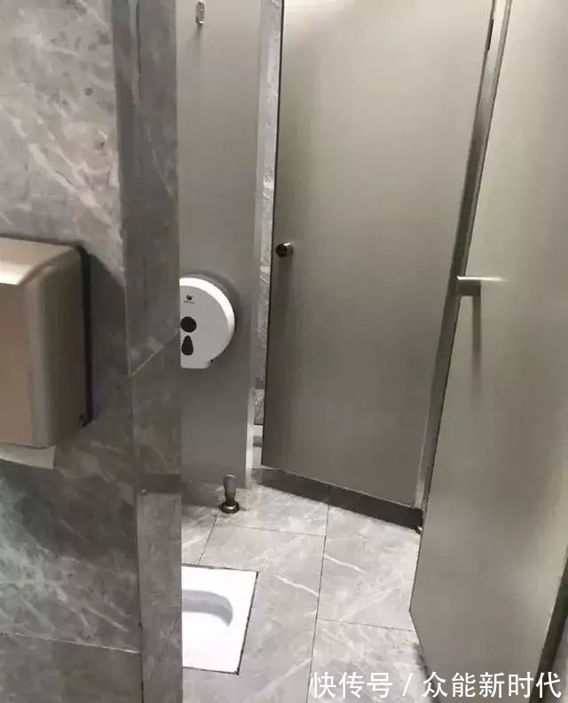 小姐姐|这样的设计师可能随时准备提桶跑路,做成这样,大写的佩服!