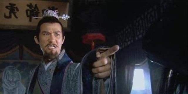 武松能血溅鸳鸯楼,林冲能血溅白虎堂吗专家说能,反对者也同意!