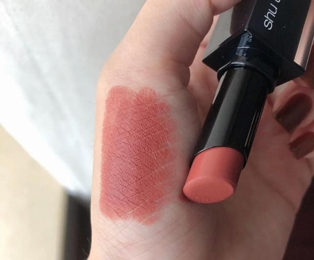 氛围感 奶棕口红“天花板”,这几只女生一定要知道!显白气质氛围感十足