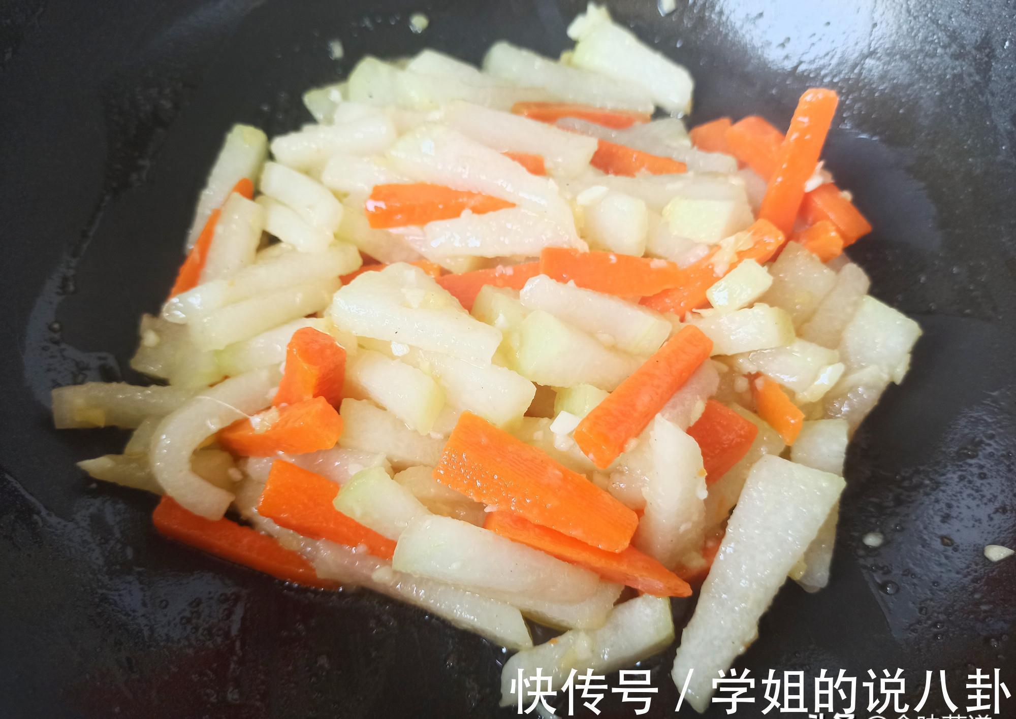 三伏天养生|三伏天养生，建议每天吃点清淡的，教你3种家庭小炒，健康度夏天