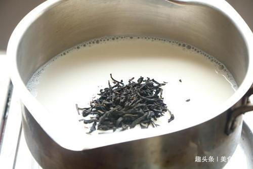牛奶别总直接喝，在家轻松做特色美食，味道香醇可口，孩子的最爱
