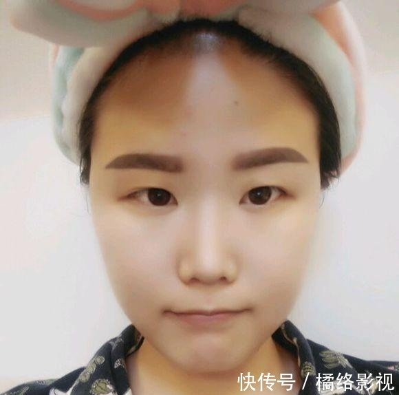 为何不建议女生纹眉？内行人讲出“实情”，看完后再做选择也不晚