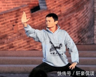 坐姿|面相秘诀看人走路知人贵贱祸福! 附行立坐卧腰不弯法