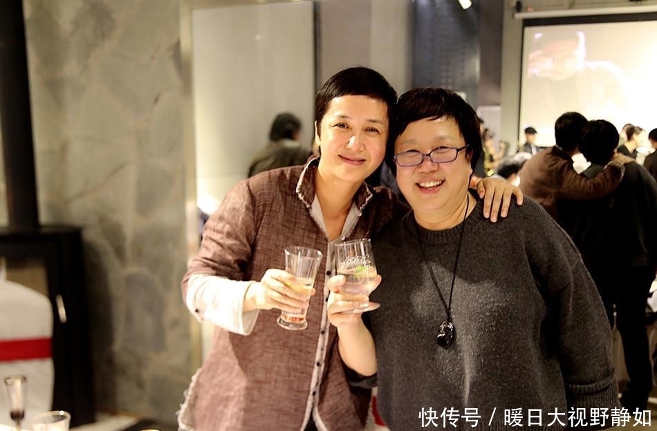 木讷寡言、出道17年没红,王阳凭啥是李