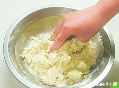 料足|用平底锅做披萨,比烤箱还方便,料足美味,早餐也可以很丰盛