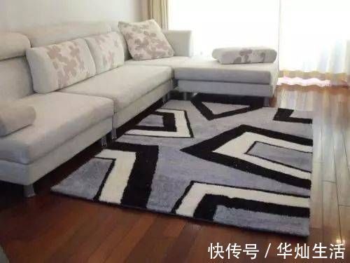 茶几|越来越多人客厅不放茶几了,如今都盛行这样布置,懊悔知道晚了