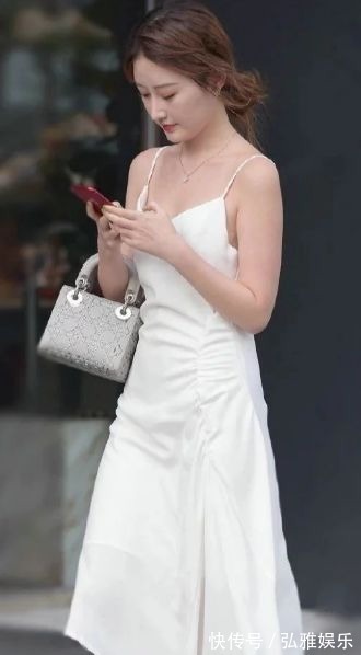 白裙 时尚穿搭白裙飘飘,做个白衣飘飘的仙女