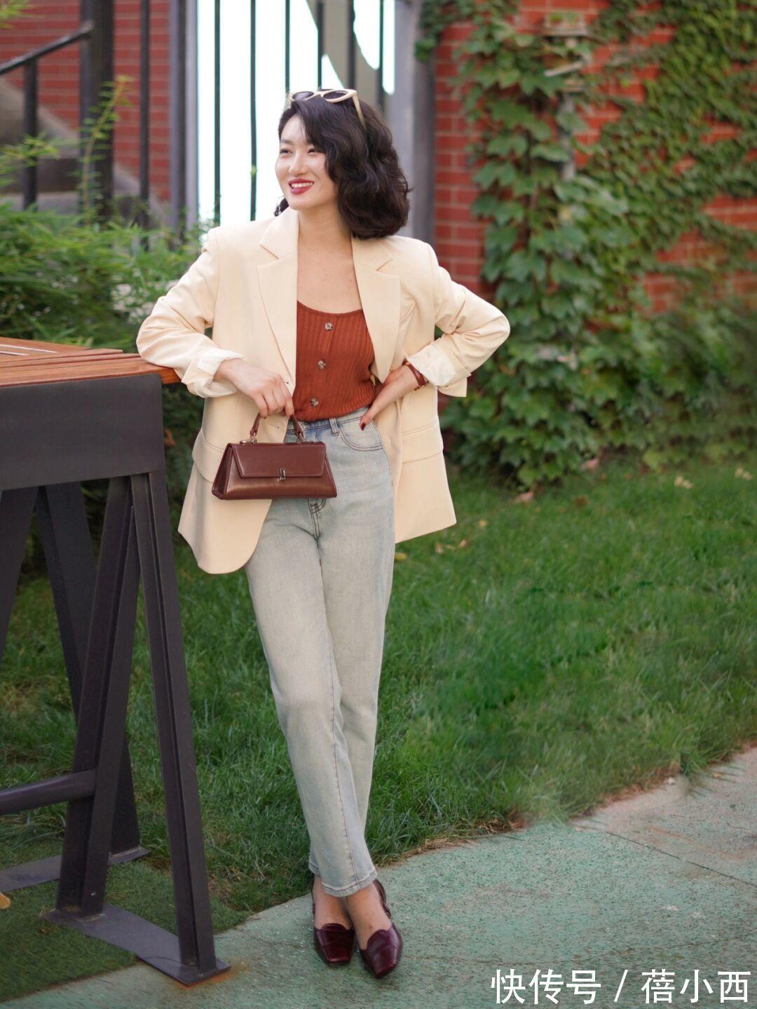 搭配|“三四十岁的女人”想提升品味,别错过西装穿搭,简约大气又轻奢