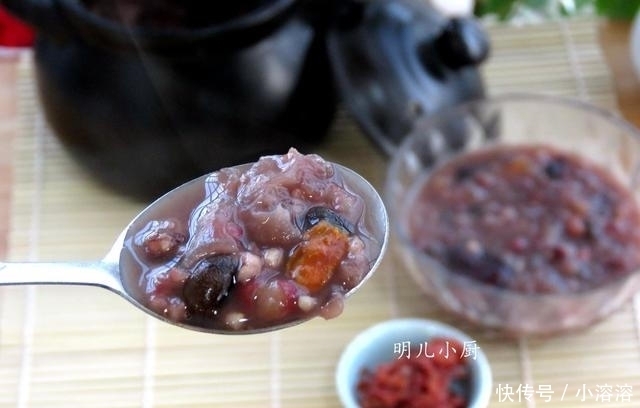 它是“女人汤”,每天一碗,气血足脸色好,成本一碗不到1块钱