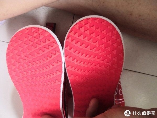 mono|灯家跑鞋展览 篇二十四：必迈 惊碳plus开箱体验