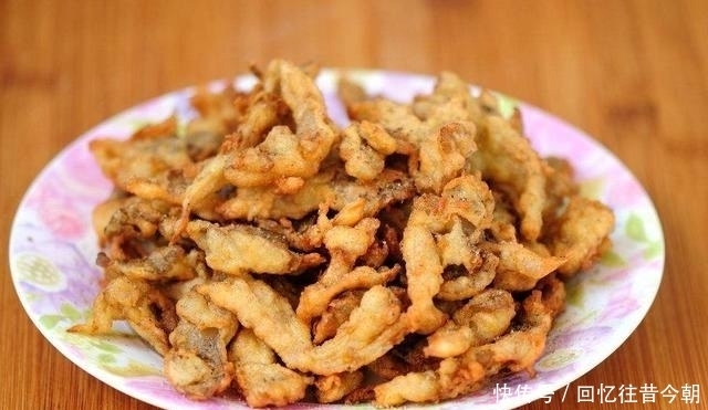 简直|平菇最好吃的做法,外酥里又嫩简直比小酥肉还好吃,第一步是关键