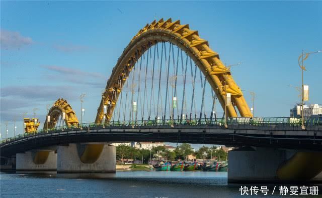 越南花1.5万亿,请美国人设计了一座龙桥,中国网友:冤大头