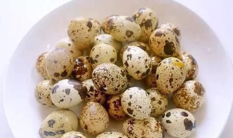 盐巴|婆婆把1斤鹌鹑蛋直接埋在盐巴里,家人懵了,15分钟后全家吃嗨了