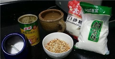 哈气|凉粉,又麻又辣吃得直流汗水,嘴直哈气