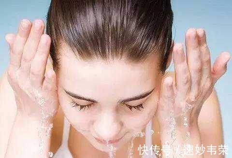 氨基酸洗面奶|号称温和的氨基酸洁面产品是真的好用吗?一起来看看吧!