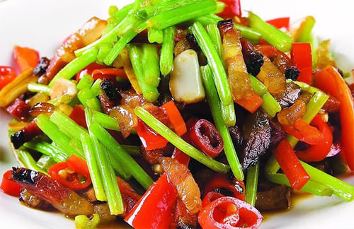 芹菜|夏日孩子减肥少吃高热量油炸食物,多吃清爽菜,低油低脂肪减肥快