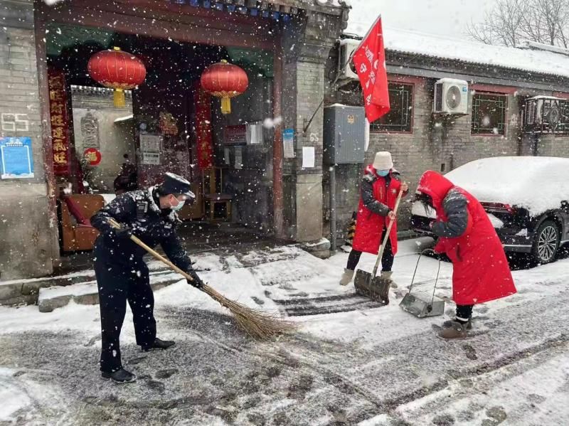 初雪|虎年初雪映京华！银装素裹中看“警”色