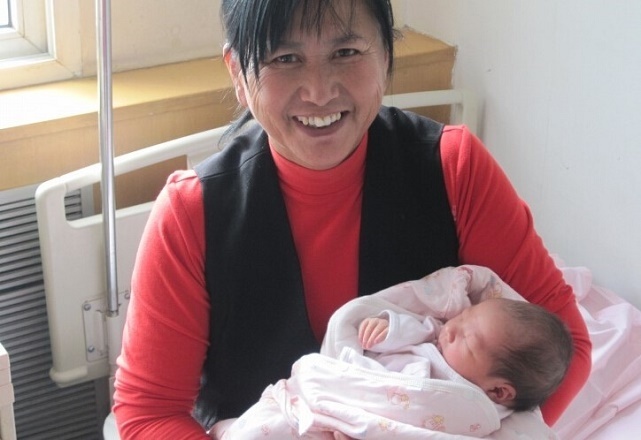 小换|3岁男孩变成聋子，因奶奶每天重复一件事，得知原因宝妈抱头大哭