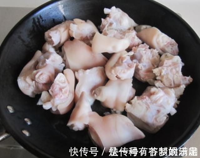 买猪蹄时，挑前脚好还是后脚好？大厨教你一招，以后别再瞎买