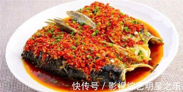 剁椒鱼头不入味?记住这一步,鱼肉鲜嫩,口感软糯