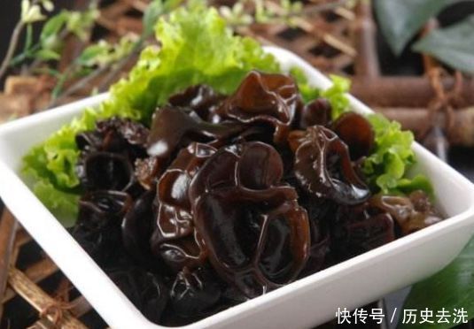 想养生得会吃，三种食物换着吃，美容嫩肤，滋