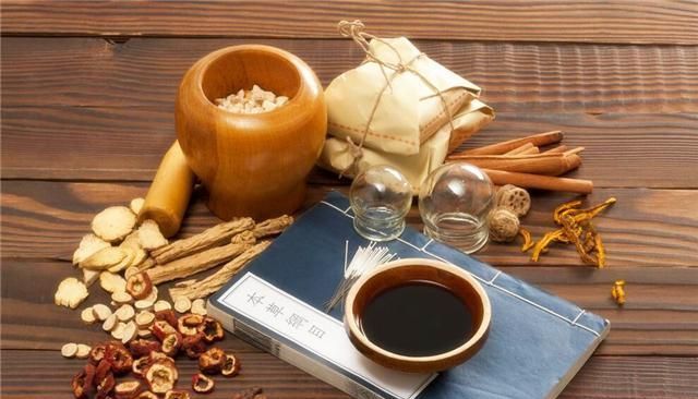 中草药打成粉和煎成汤的效果一样吗?你或许真不知道,看专家理解