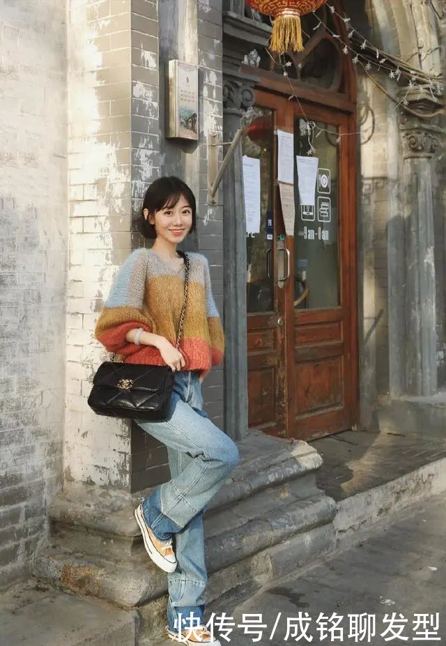 短发|短发小姐姐温柔风搭配，简约时尚又减龄，洋气显瘦又有范儿