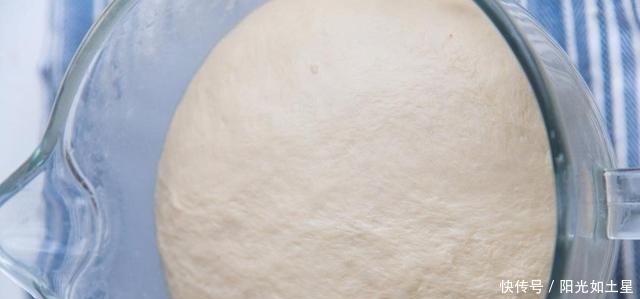 在家做面包,要掌握三个关键点,做的面包比面包店卖的好得多