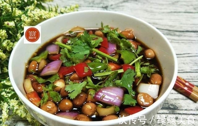 教你一道最受欢迎的下酒菜，做法很简单，有了它，喝小酒滋有味儿