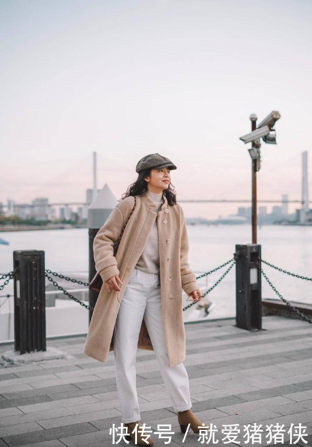 三木|三木的初冬新装真美,毛呢大衣配“牛奶裤”,色调搭配看着真舒服