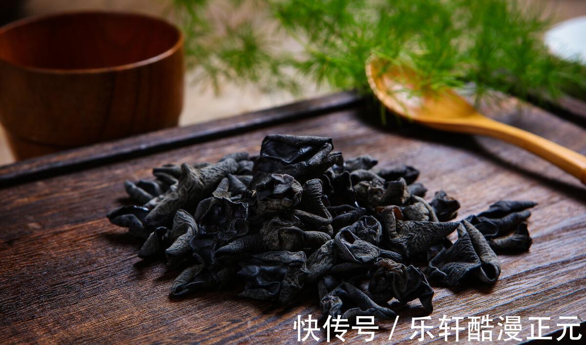 立冬时节,多吃“六黑”,少吃“一肉”,顺时而食,暖和过冬天