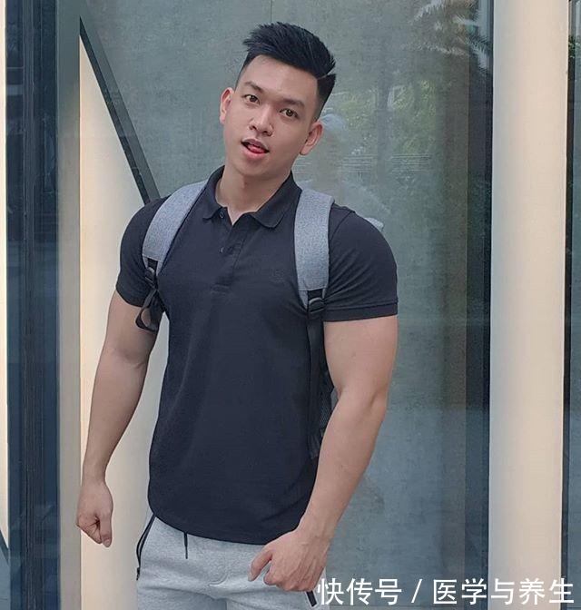 肌肉|这枚壮硕的肌肉直男也太上头了吧！
