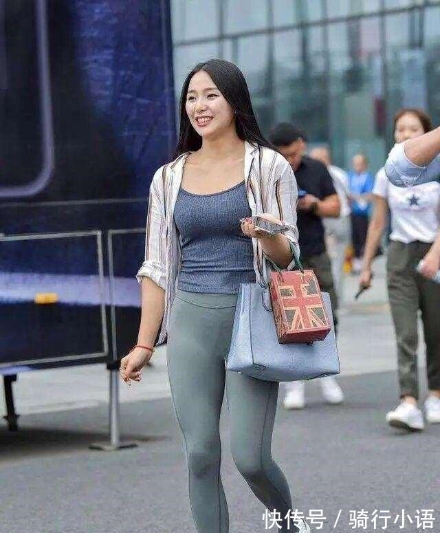 穿搭 高贵优雅的瑜伽裤穿搭塑造女性优雅高贵,不用多花心思,清爽舒适!