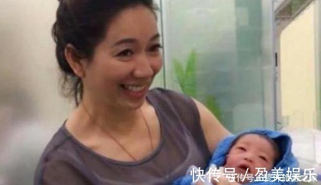 姥姥|“最美外婆”产房外火了,风头盖过刚出生宝宝,生护士都看直了眼