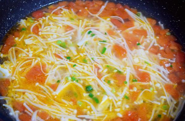 腰肢|媳妇最近迷上了这碗汤，隔一天喝一碗，肚腩消失了，腰肢也变细了