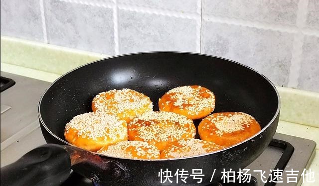 真好吃|红薯跟豆沙的碰撞,做成美味的红薯豆沙饼,香甜软糯真好吃!