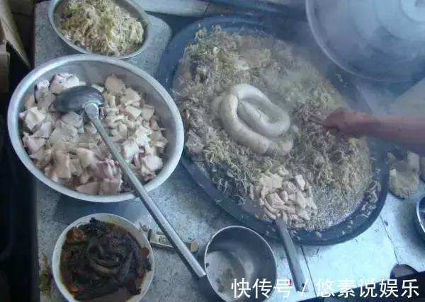 去东北婆婆家,婆婆就做了一个菜,一开始我嫌脏,吃一口后停不下