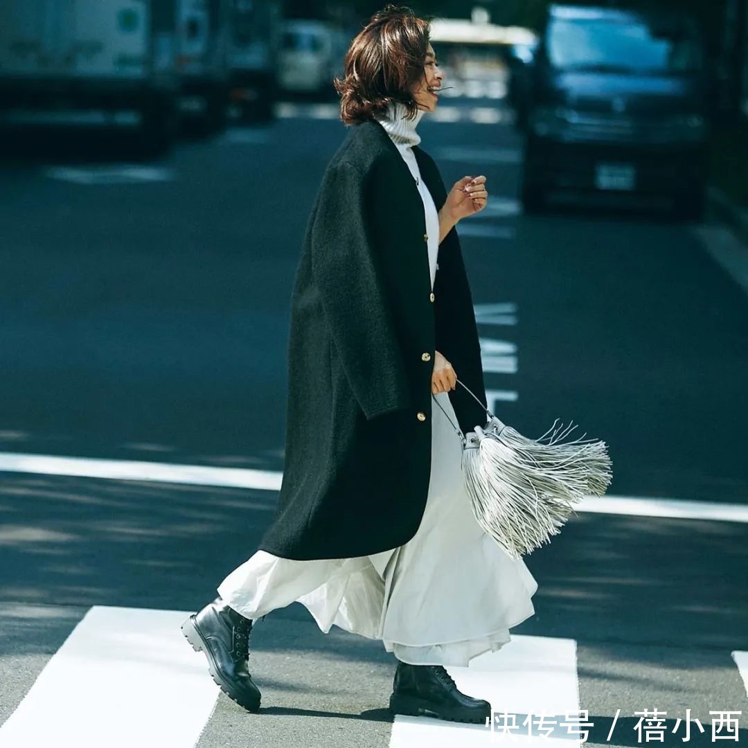 大衣 没穿过高领衫的你可就out了!赶紧学日系博主这样穿,美得更优雅
