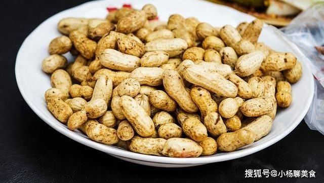 入味|做水煮花生，花生不要直接煮，大厨教你这样做，入味快，味道香