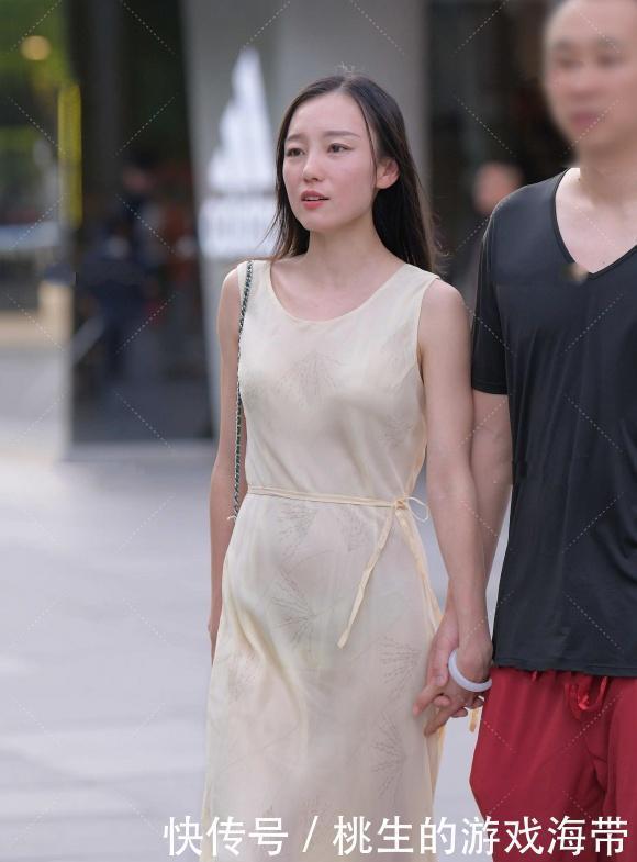 裙子|夏季穿搭背心裙，搭配细高跟鞋，清爽靓丽又显气质，优雅有韵味